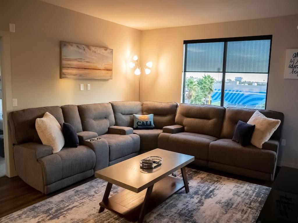 أنهايم Smart & Luxurious ~ Mins To Disney ~ Queen Beds المظهر الخارجي الصورة